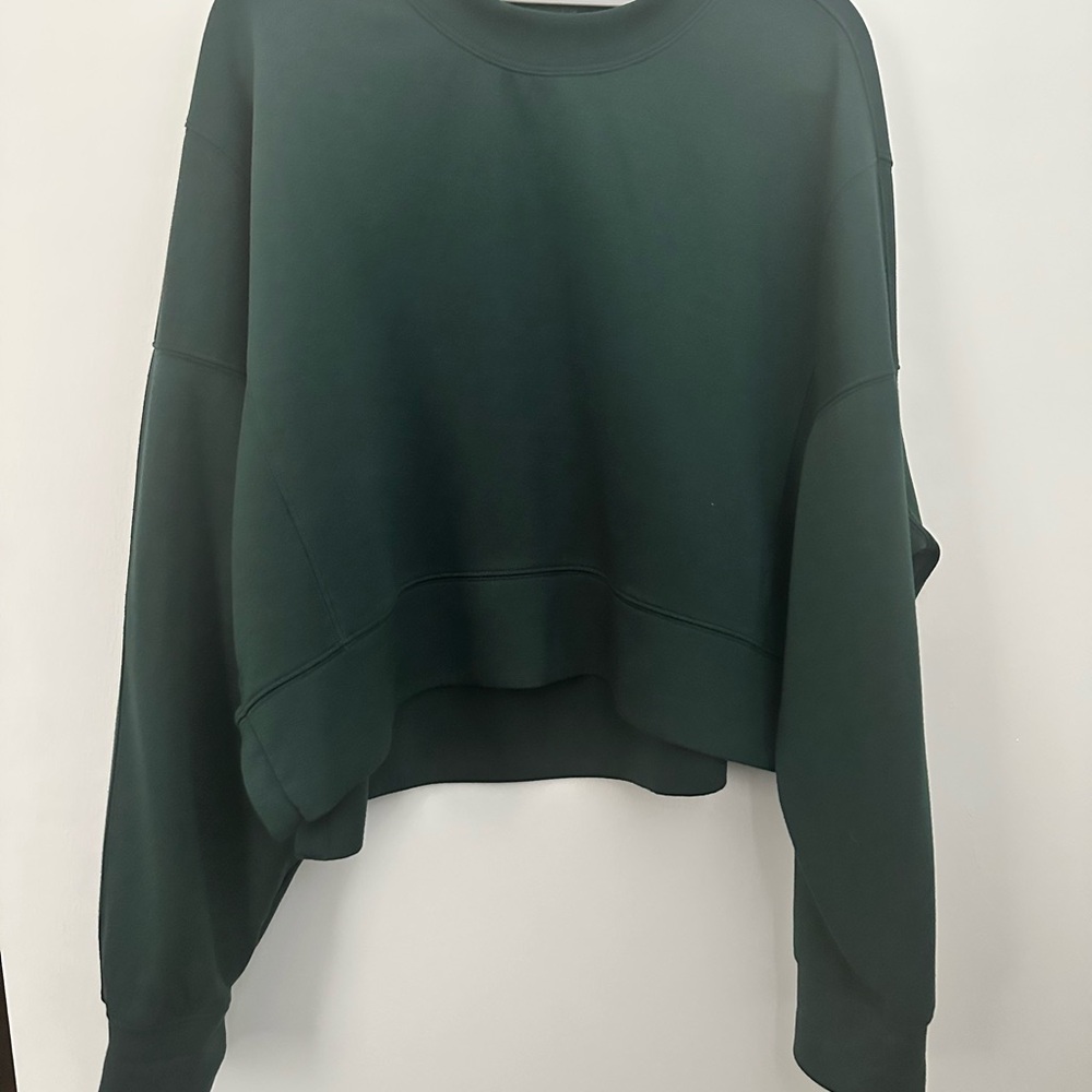 Abercrombie YPB cropped workout sweatshirt